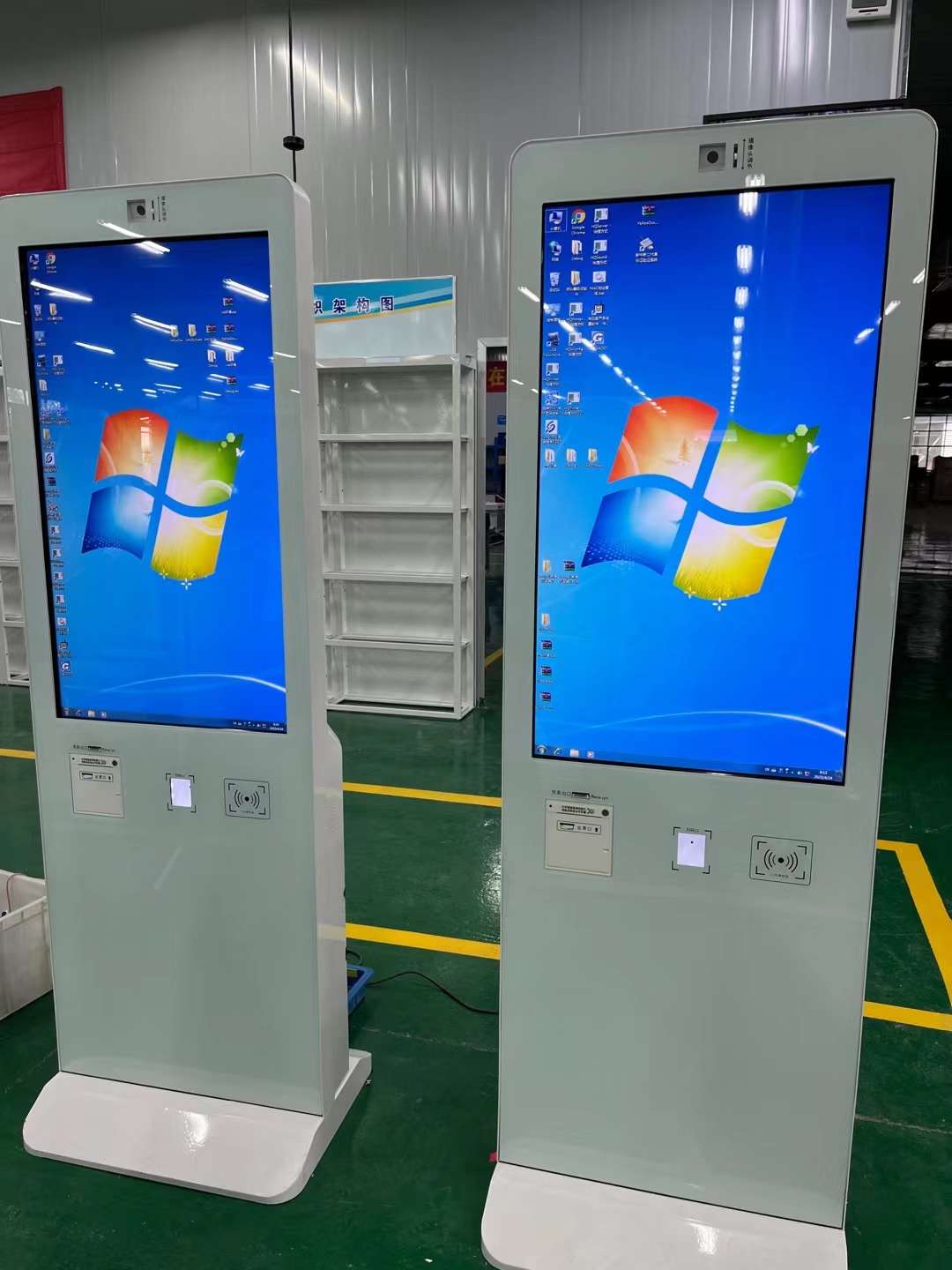 GK-F43 43 inch large display kiosk